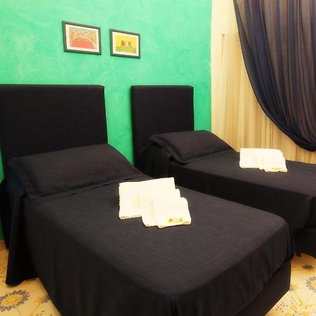 Le Vie Di Napoli B&B Extérieur photo