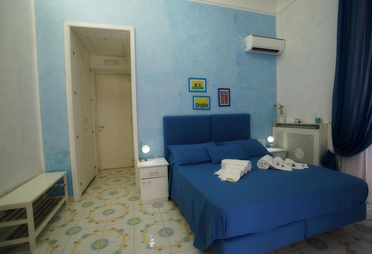 Le Vie Di Napoli B&B Extérieur photo