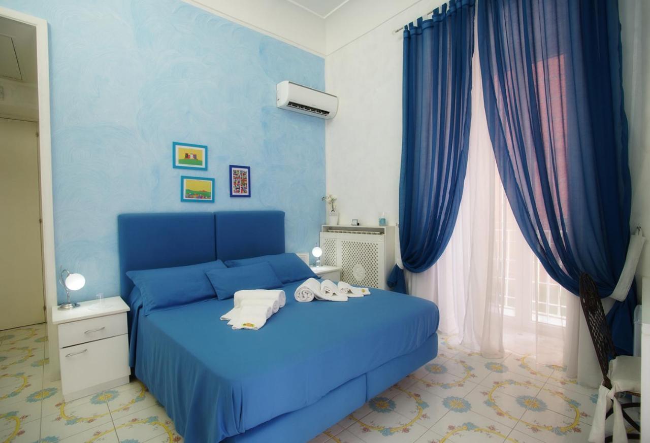 Le Vie Di Napoli B&B Extérieur photo